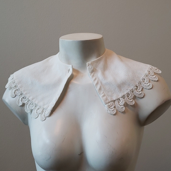 Vintage RBG Style White Cotton Collar - Picture 3 of 4
